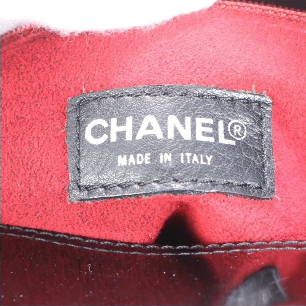 Chanel Patent Chocolate Bar Bag - Picture 12 of 13
